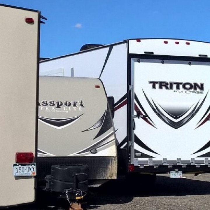 RV & Trailer Storage (Outdoor)